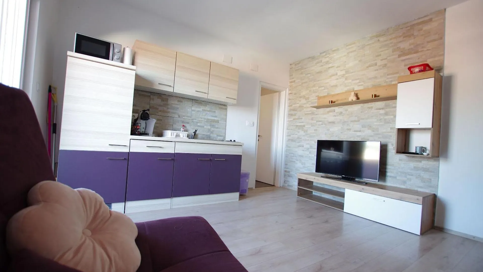 Apartments Branko Selce 0*,